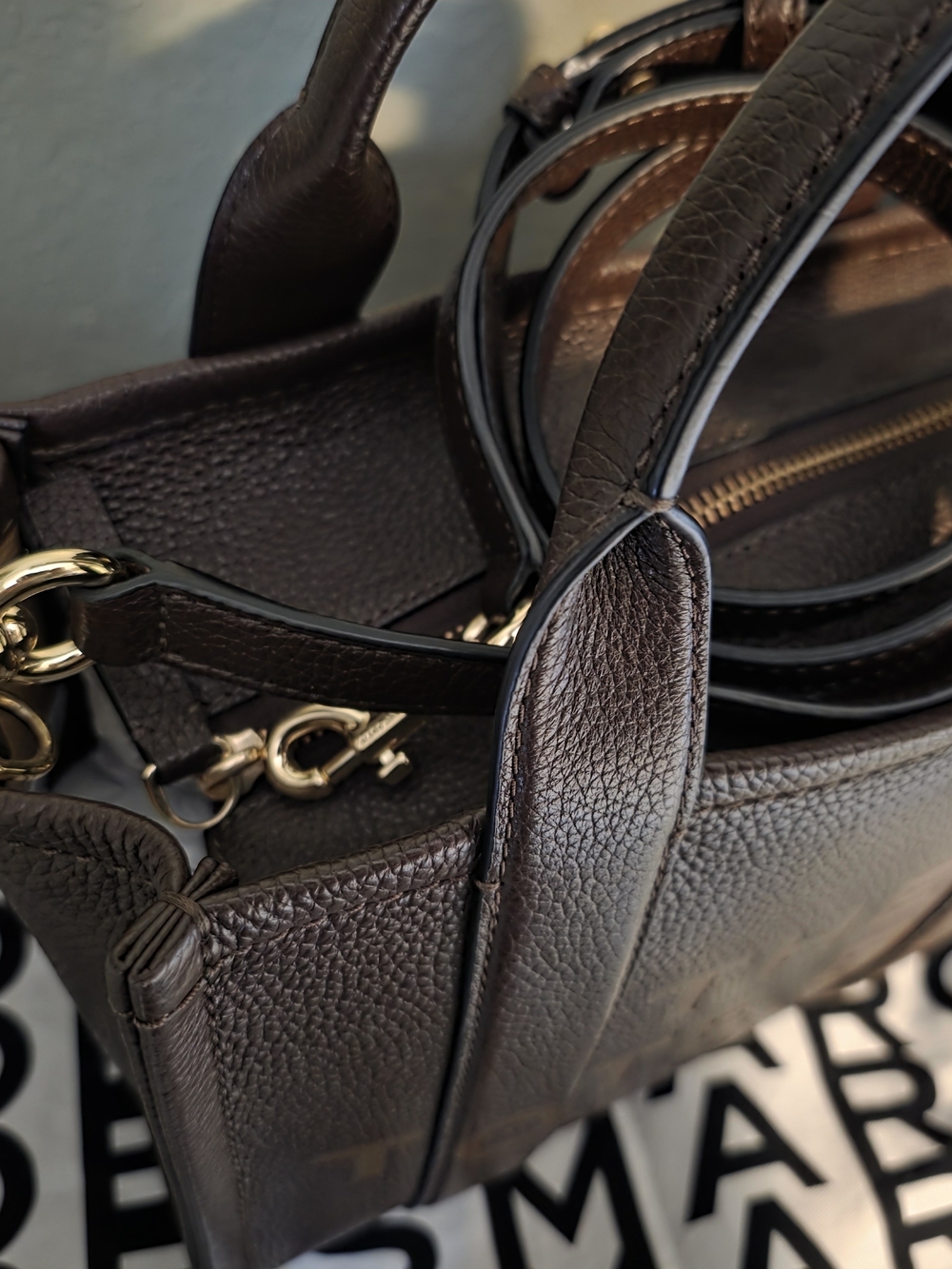 Marc Jacobs The Tote Bag Size Small - Ganache Leather Tote - Picture 5 of 5